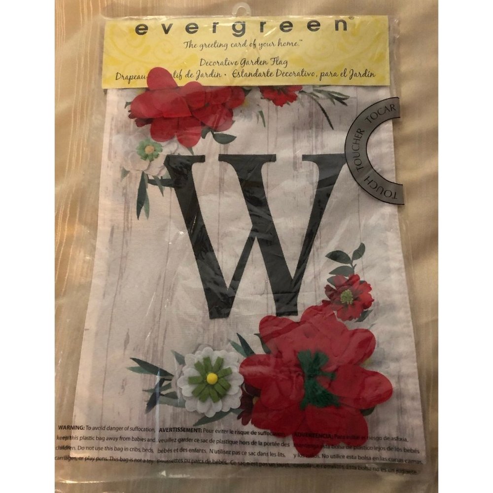 Evergreen small burlap W gatden flag